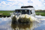 mongolei-reisen-wir-sind-mit-solchen-robusten-russischen-jeep-minibussen-unterwegs